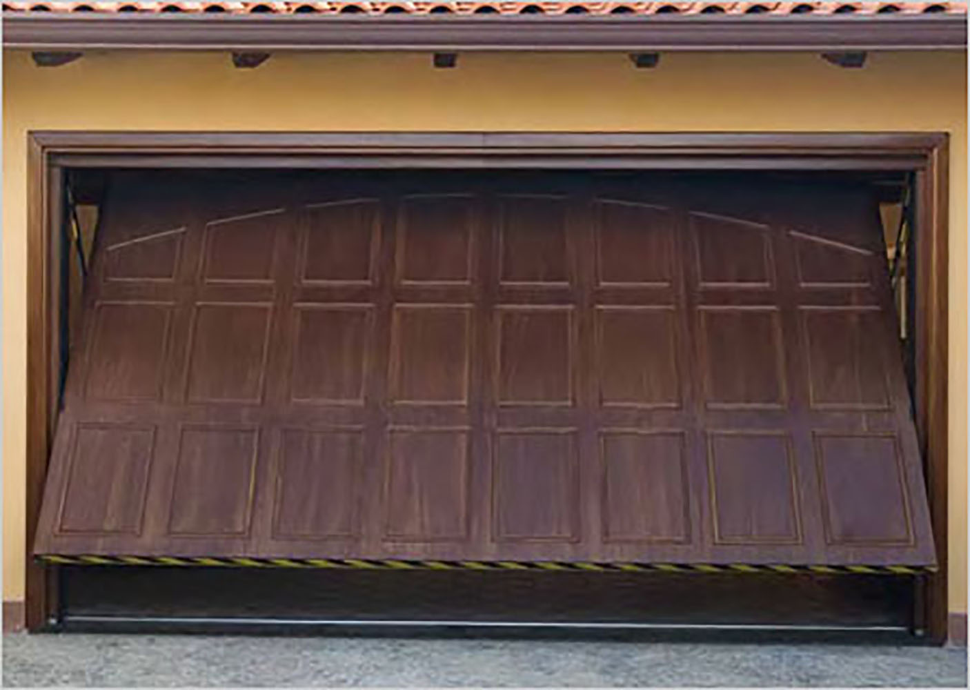Porta basculante per garage